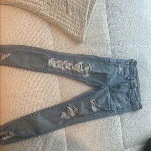 Distressed Grey Women Jeans